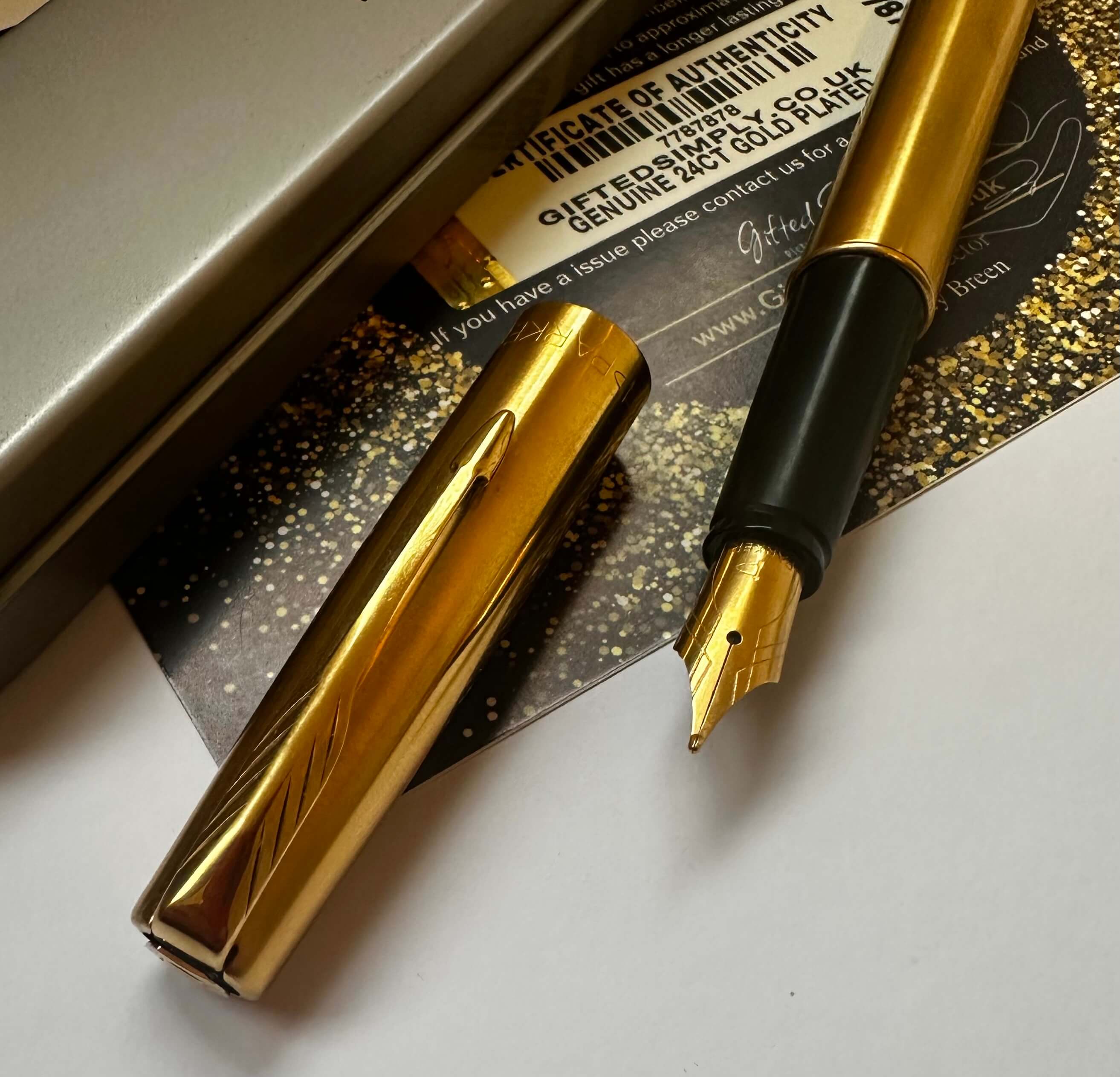 Luxuriöser Parker Frontier Füllfederhalter Elegantes, 24 Karat vergoldetes Finish in Geschenkdose