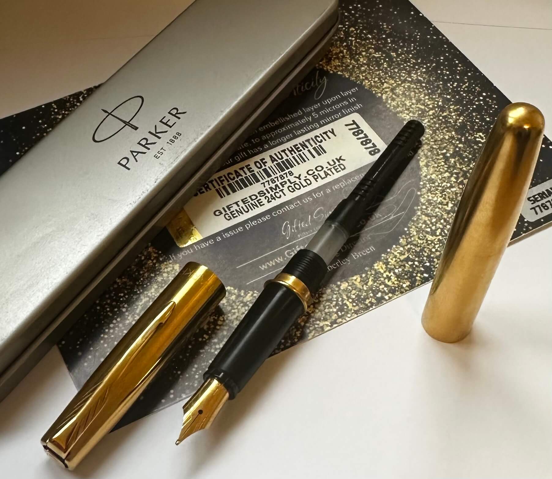 Luxuriöser Parker Frontier Füllfederhalter Elegantes, 24 Karat vergoldetes Finish in Geschenkdose